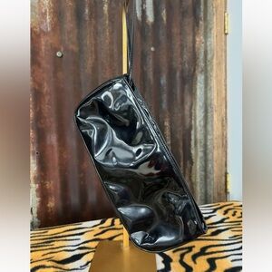 VINTGE Worthington Black Patent Leather Zip Pouch Clutch